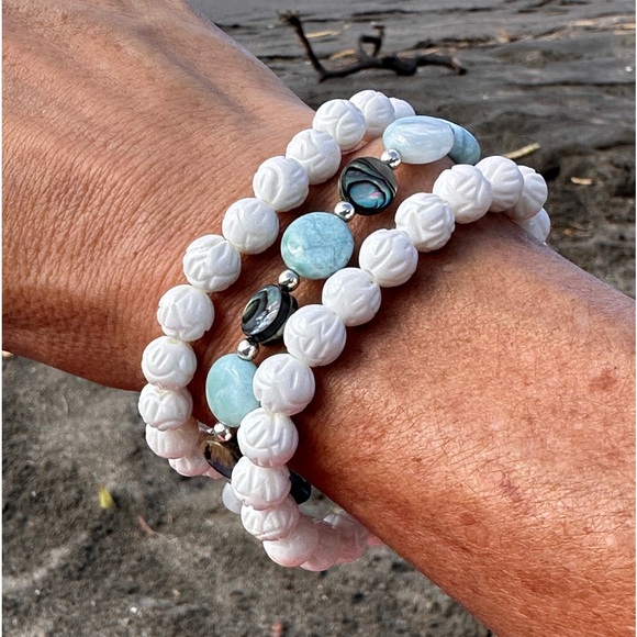 B70. 10mm Larimar Coin & 8mm Abalone Coin W/ .925 SS Bracelet - Picture 5 of 6